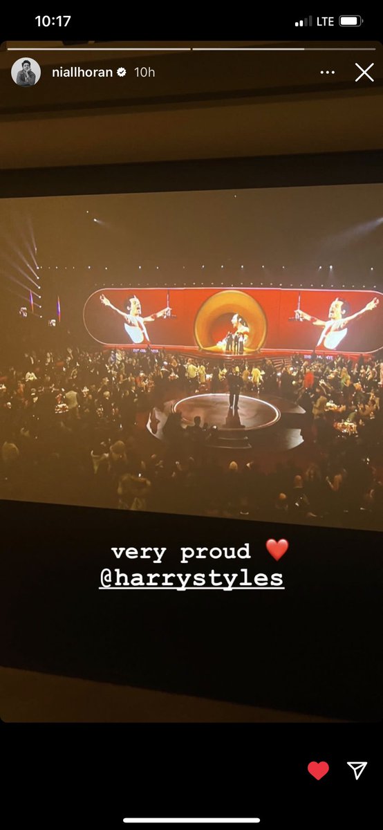 badcat010's tweet photo. @deadpoetfaith harry styles or niall horan?? https://t.co/40M1TLmkrq