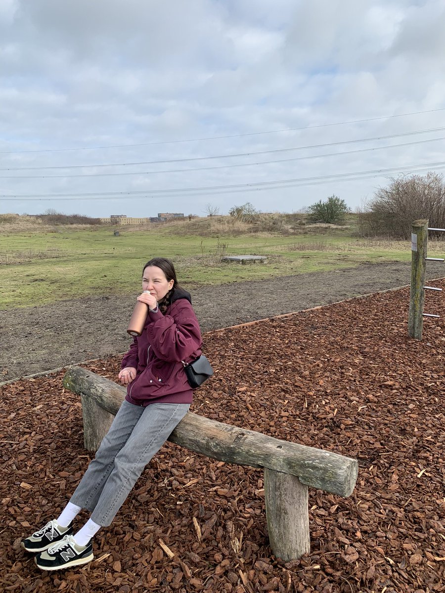 тревожная разработчица tweet media