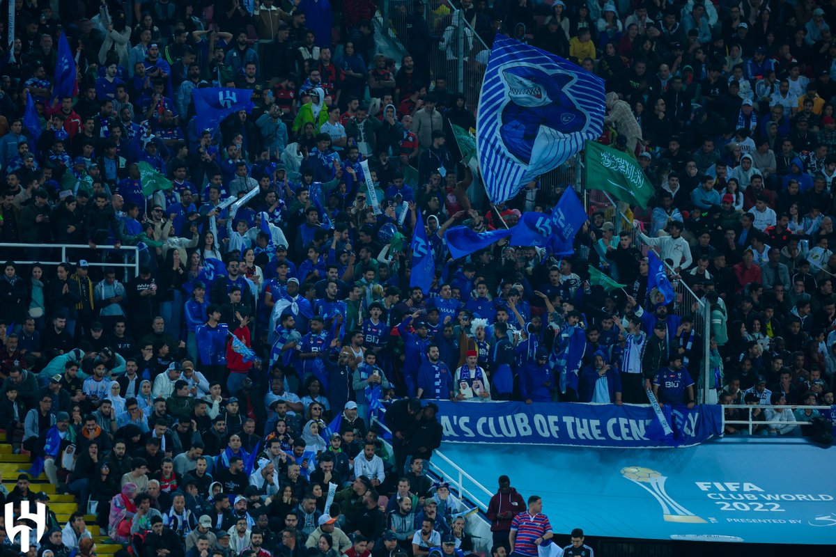 Alhilal_FC's tweet photo. 🌍 العالم كلـه ينظر إلى #الهلال 🤩💙🔝

#الهلال_في_نهائي_العالمية https://t.co/zWlD32HxvE