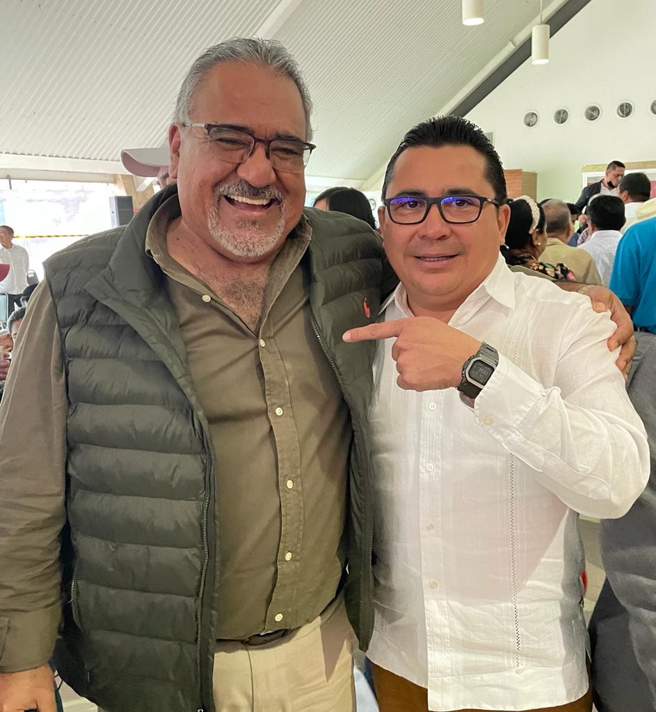 AntonioDelAng_F's tweet photo. Agradezco amigo diputado @mariollergo la coincidencia, saludos fraternales https://t.co/KosBJfqwBV