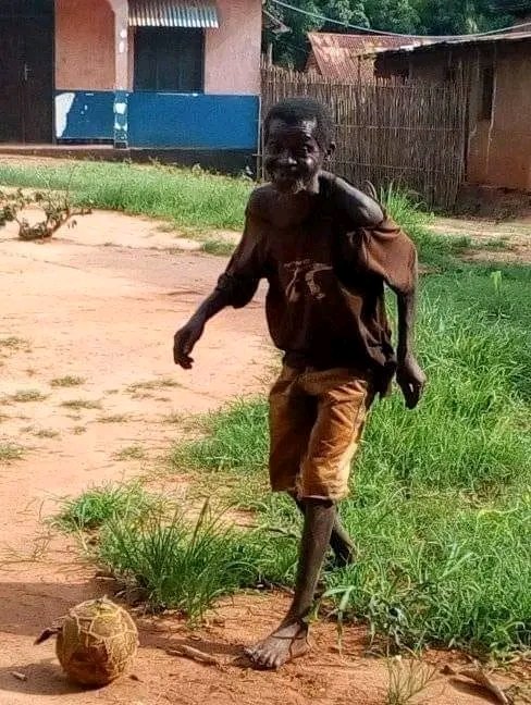 BenedictionKim2's tweet photo. Mchezaji aliyewafunga simba 😅😅 https://t.co/noWDpL2ipV