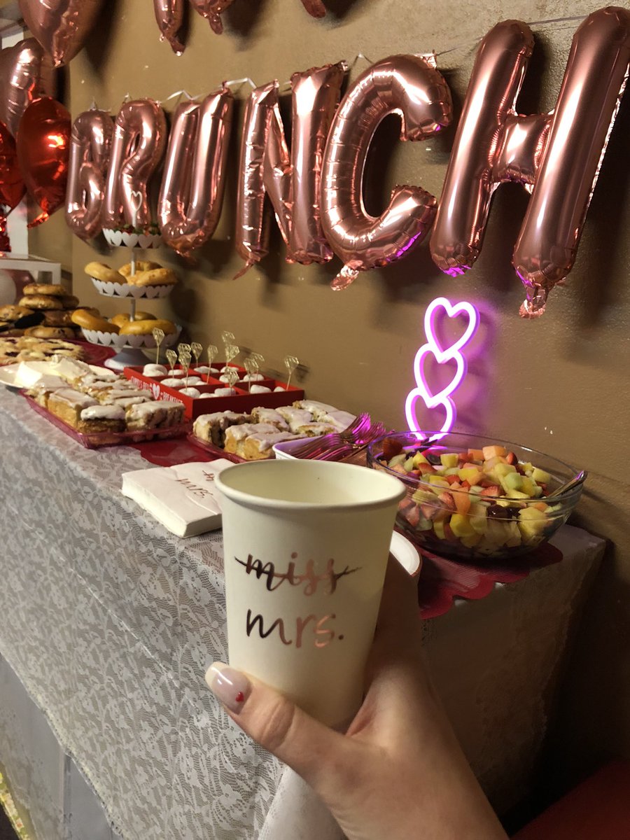 _jessicalee_j's tweet photo. my best friend/maid of honor made the cutest valentines themed bridal brunch come to life today. i love u @caambria_j and i’m so excited you’re my soon to be sister for life. 🤍🤍 https://t.co/tskNhDF5lV