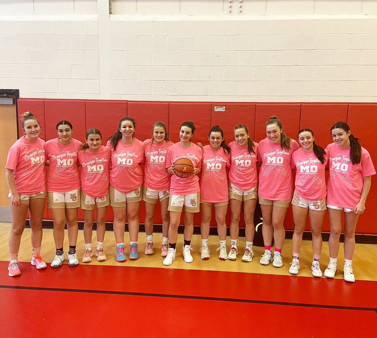 MOHSGBasketball's tweet image. Got the win over Dover on our Pink Game today 💕🏀 Thanks to all for their donations to support Summit Health’s Cram the Cart Project, to provide essentials for patients going through cancer treatments.