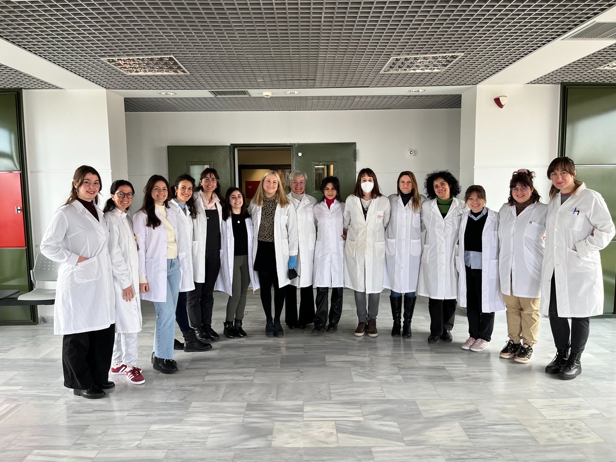 Our lab is celebrating the International Day of Women and Girls in Science! 👩🏻‍🔬 🔬🌱 A thread below, introducing all our wonderful female researchers and their exciting science! #WomenInScience #WomenInScienceDay @uth_gr @biobio_uth