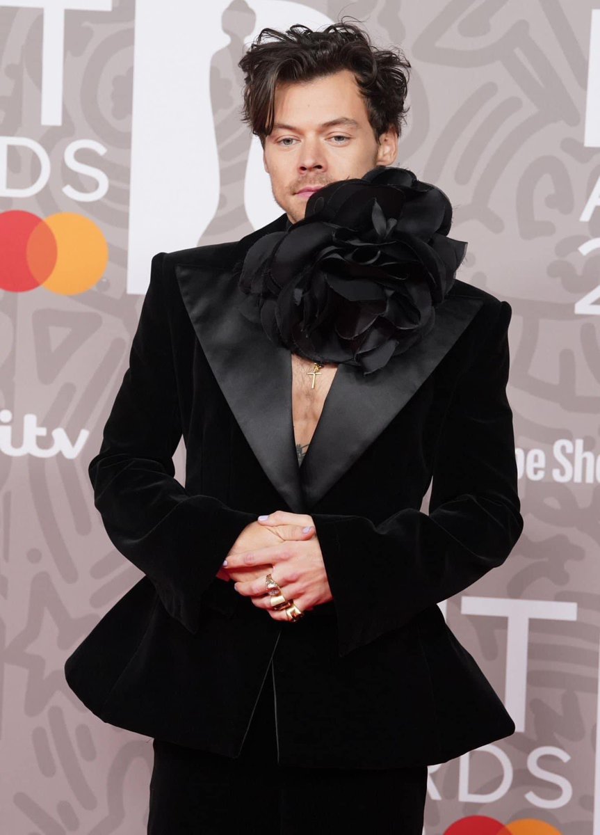 mncipe_x's tweet photo. A Harry Styles lo va a adorar la prensa y a Sam Smith lo van a criticar hasta más no poder

El privilegio heterosexual. https://t.co/LzhdNPSzq5