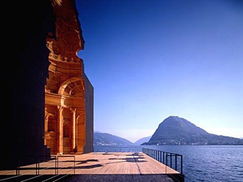 gomezdetejada's tweet photo. Reproducción de la Iglesia de San Carlo alle Quattro Fontane (Roma 1646) de Francesco Borromini, que Mario Botta construyó a orillas del Lago Lugano en 1999, cerca del lugar de nacimiento de Borromini. https://t.co/ihnnPiVk3V