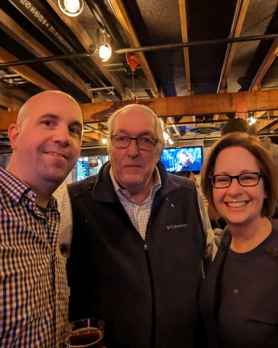 MatsonForHouse's tweet photo. So much fun supporting the @AnkenyArtCenter last night! I loved getting this beautiful flower pot &amp; jewelry in the auction. Bonus: Chris and I made plans with Supervisor Steve Van Oort for one of his famous home-cooked dinners!
#AlwaysBeBuildingCommunity #HD42  #SupportTheArts https://t.co/HHLggTYUvD
