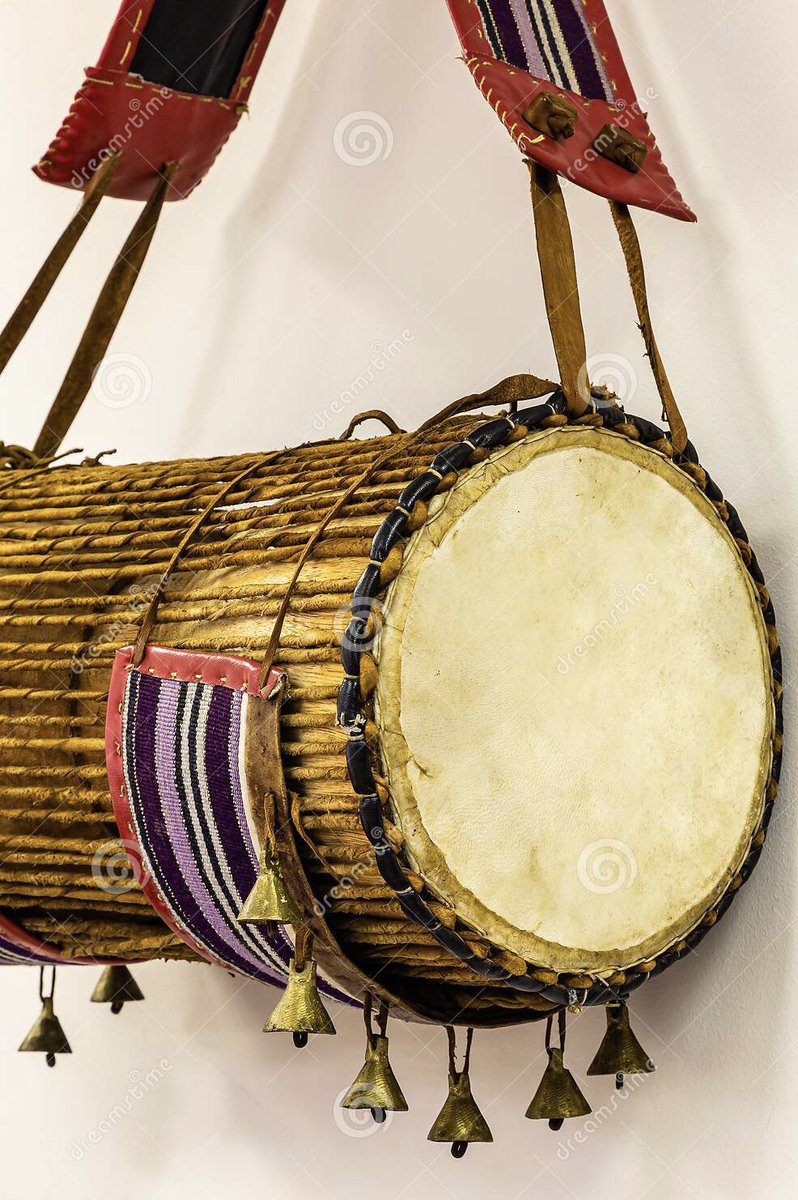 The Yoruba Nation CH © on X: SAWORO IDẸ The Saworoide is a type of drum🪘  invented in Yoruba land. It is a ceremonial Gangan decorated with brass  bells & chimes to