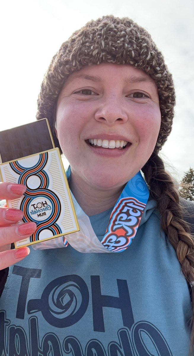 mellyfoo13's tweet image. I will run for chocolate 🍫🏃‍♀️💨 3 year legacy runner 💖

#hc15k #hc15dallas #hotchocolaterun #hotchocolaterun15k #hotchocolaterundallas