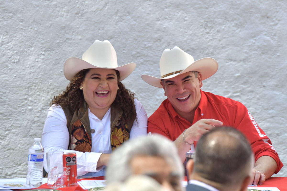 alitomorenoc's tweet photo. ¡El sector campesino mexicano está respaldado por el priismo de todo México! ¡Unidos somos la gran fuerza que defenderá el país que juntos hemos construido! 💪🏼🇲🇽 https://t.co/MusqfITPdR