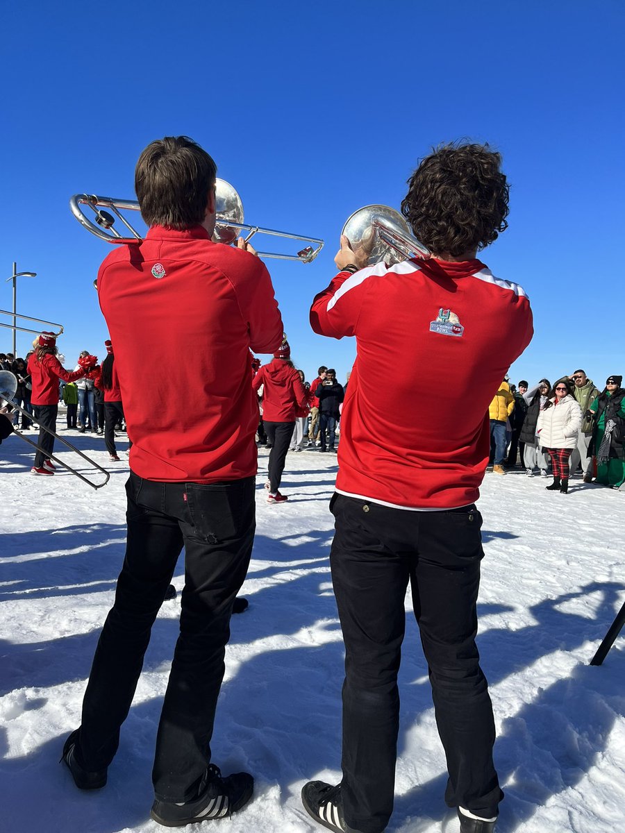 WisAlumni's tweet photo. Family Fun in Alumni Park was SNOW much fun! #WisAlumni #OnWisconsin #memorialunion #uwmadison #gobadgers https://t.co/Onpe9LUHbR