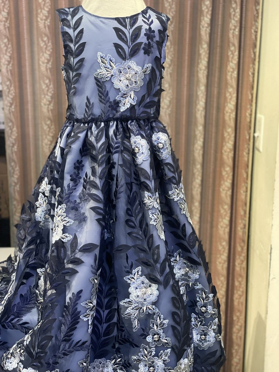 sewingwhatever_'s tweet photo. Avey Daddy Daughter Dress https://t.co/rboFD4rjv7