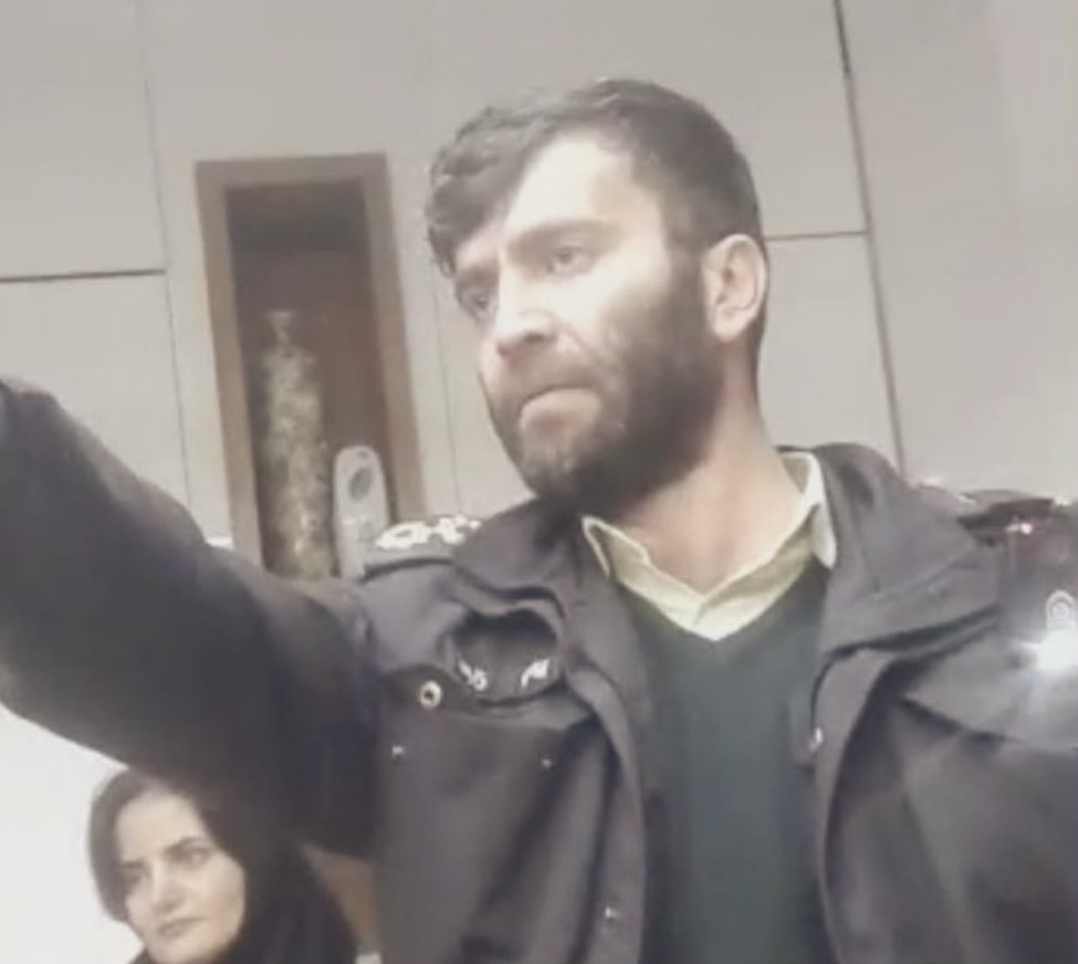 ghasemsabz's tweet photo. نمیدونم چه بلای سرت خواهند آورد ولی در قلب ملت ماندگار شدی… https://t.co/uqZblaXp5P