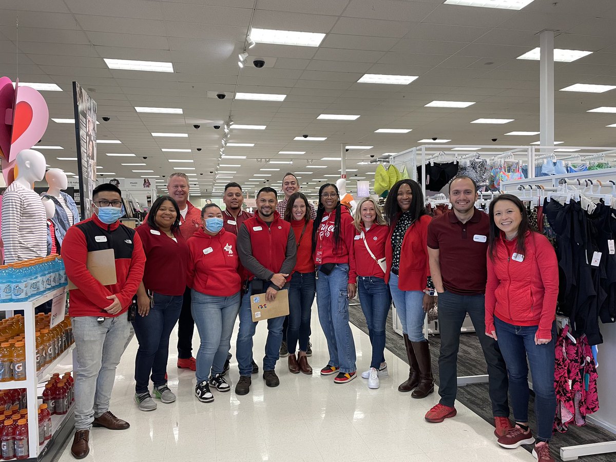 mschindele's tweet photo. Great to see our team in G290 and G295 focused on Foundational Best Practices! @salamlazkani https://t.co/nnZFm8H7hD