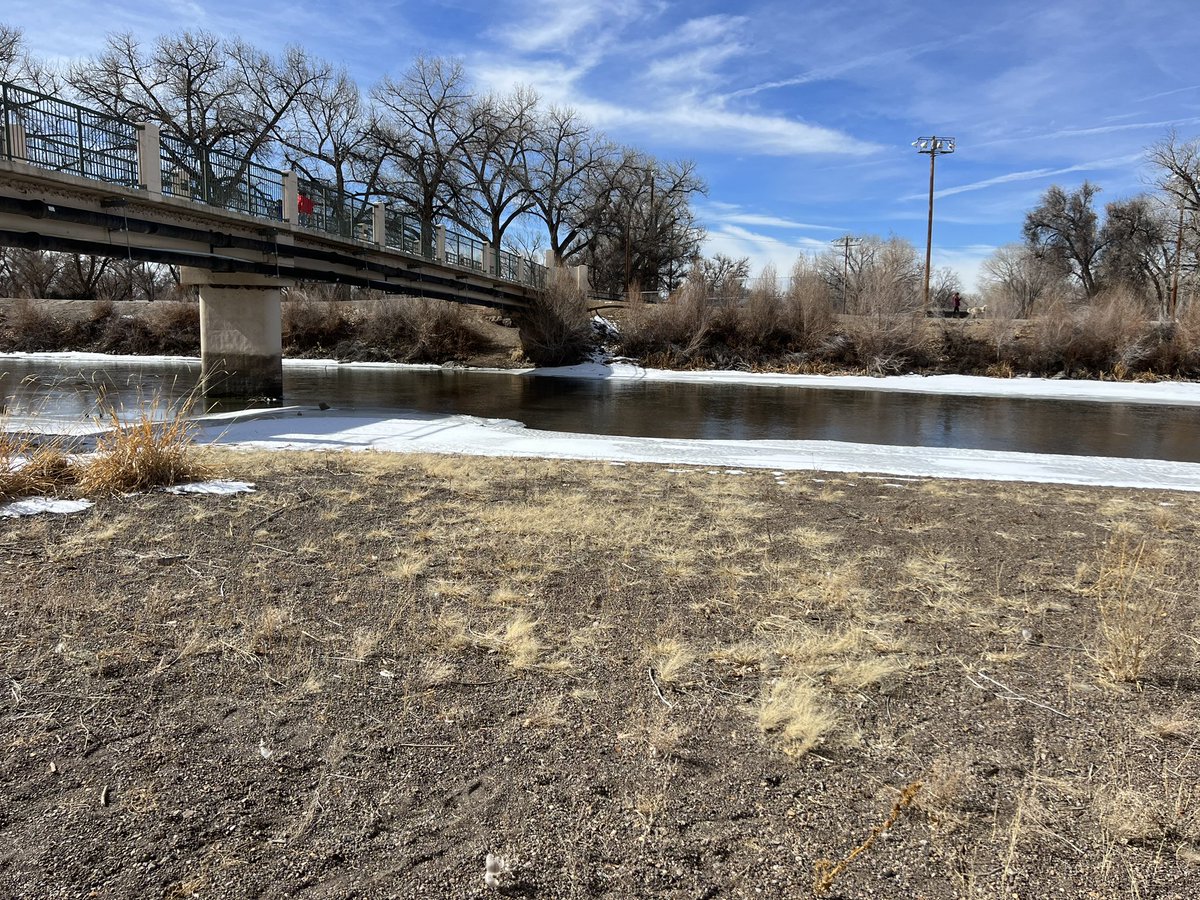 alamosacitizen's tweet photo. Standing in the middle of the Rio Grande. It’s drying faster than we can comprehend. #SanLuisValley #Colorado https://t.co/ozbzOvu0d5