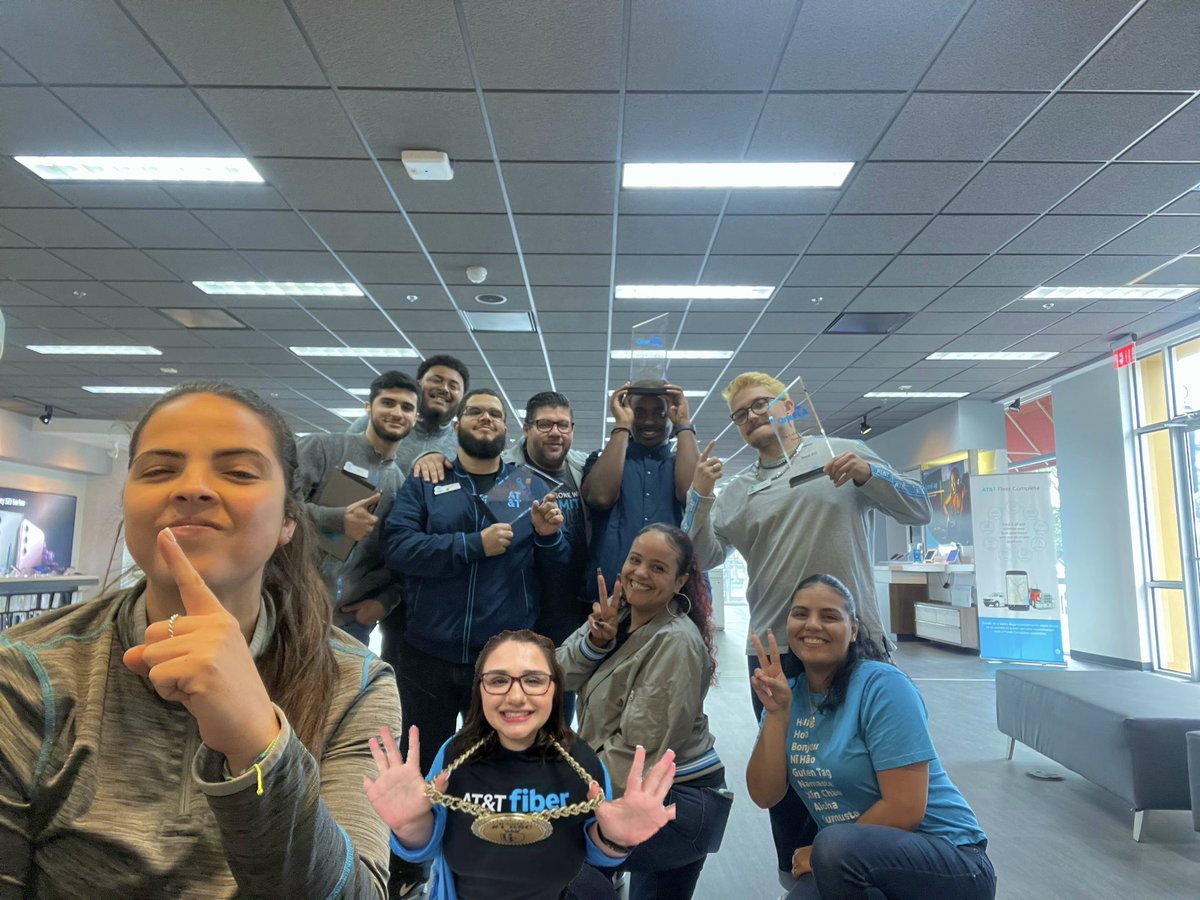 Special delivery just arrived!!!!! Altamonte Team Top 5 in OneFLA for 2022🔥 Huge shoutout to <a href="/AbdullahKarain/">Abdullah</a> <a href="/LuisARiveraJr4/">Luis A Rivera Jr</a> <a href="/ScaliseRachel/">Rachel Scalise</a> and every Representative that was part of the team in 2022 and made it happen. What an amazing achievement!
<a href="/JaysonGuerrier/">Jayson Guerrier</a> <a href="/reynaolivo1/">Reyna Olivo</a>