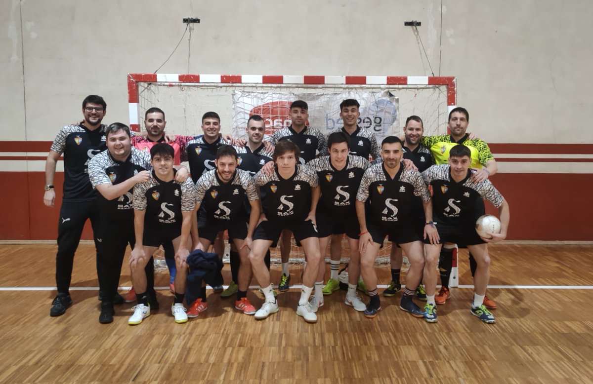 Playoff con nueva equipación y nuevo patrocinador!! #saxrepair luthier lider!! #asaltoalaliga #tornarem