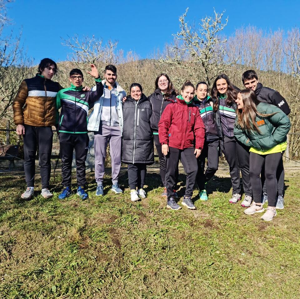 epcp_official's tweet photo. Cto. Gallego con unos animadores de primera 🤪 https://t.co/HI2EBm2iN9 https://t.co/kqOOFAgvvo