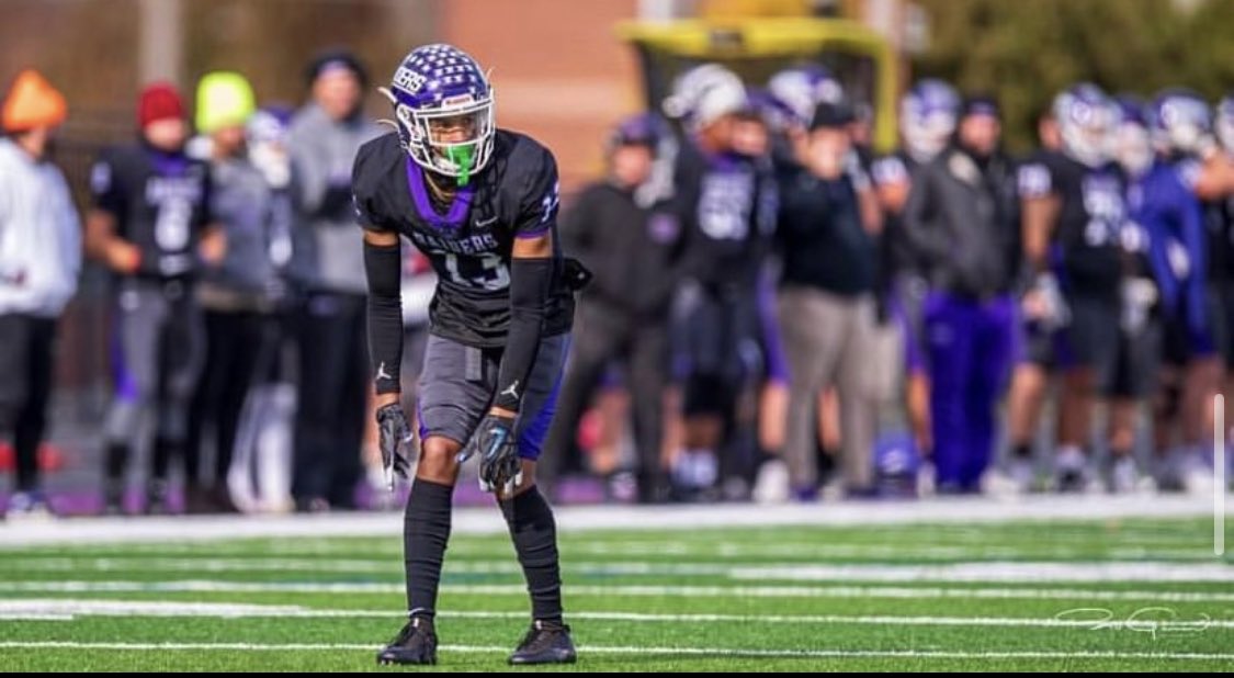 MillsRakiem's tweet photo. After a great visit I am blessed to say I received an offer from @purpleraiders Thank you to @_BB215 and University of Mount Union for the opportunity🙏🏾 https://t.co/c1PPZ5z9lr