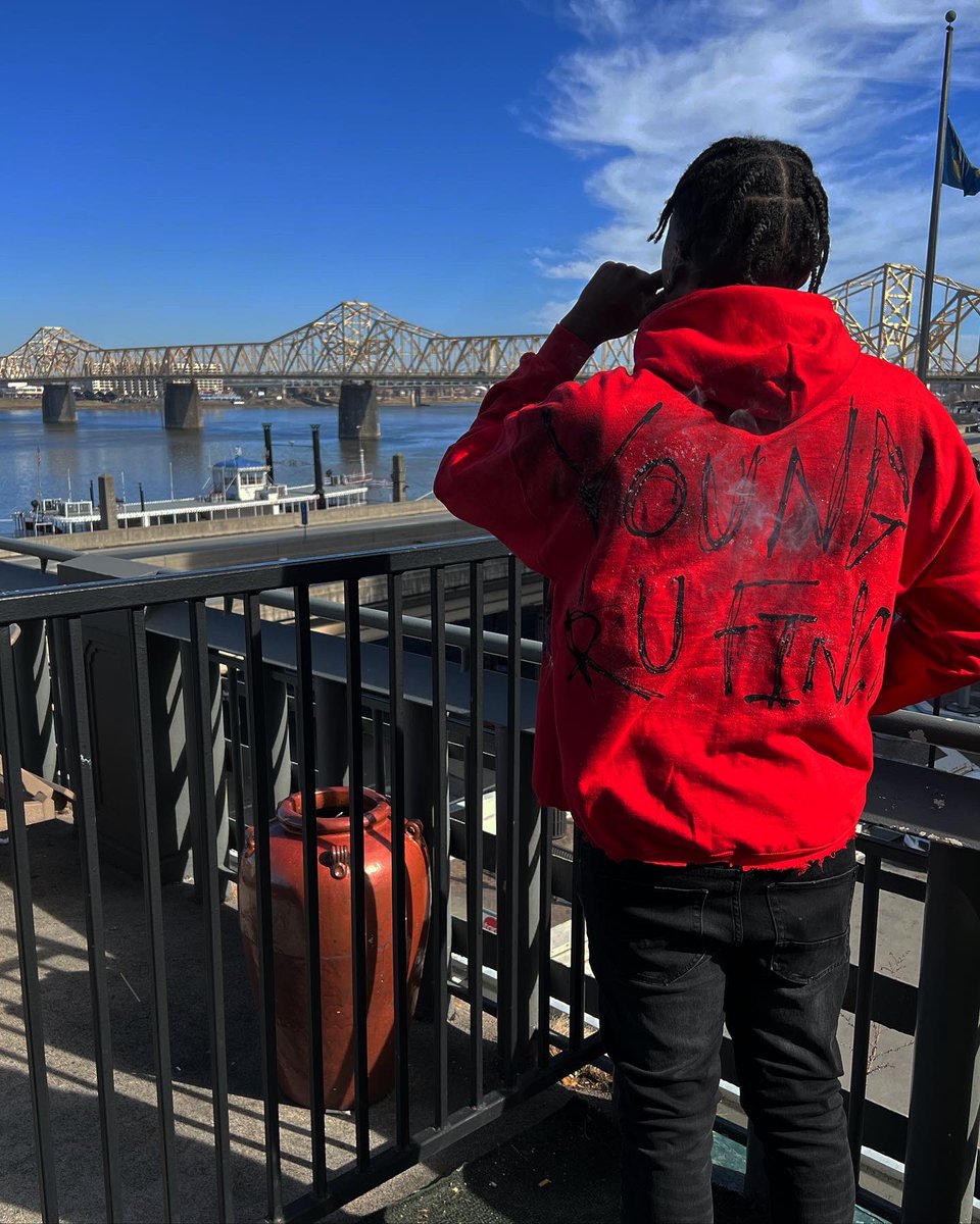 rurusolodolo's tweet photo. I don’t show no emotions 🏴☠️ #4ali https://t.co/G899nBJHSW