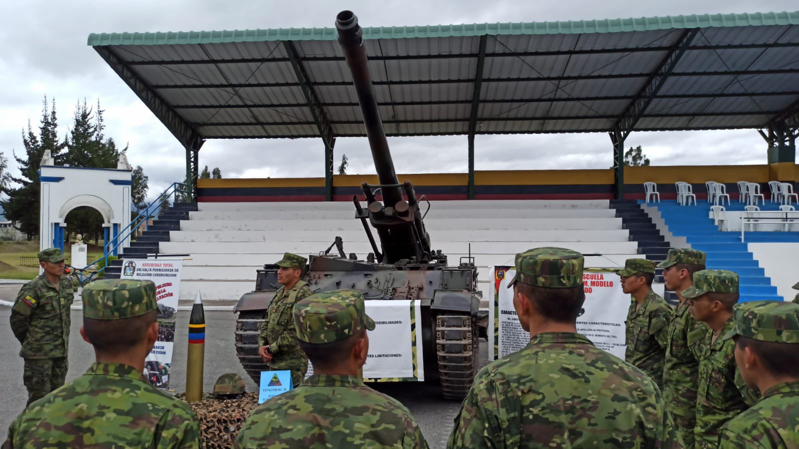 httpspbstwimgcommediaFotq5cKXwAAOg_Qformatjpgnamelarge