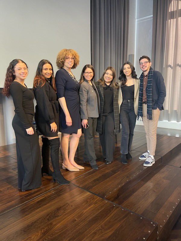 So thankful of our hardworking <a href="/NAHJ/">NAHJ</a> <a href="/columbiajourn/">Columbia Journalism School</a> student chapter members who were a part of <a href="/NAHJ/">NAHJ</a>’s successful emerging journalists summit today @ Columbia University. These bright stars are our future newsroom leaders 👏🏼<a href="/isabella_agm/">Isabella Garcia-Mendez</a> <a href="/jordancoll21/">JordanColl</a> #MoreLatinosInNews