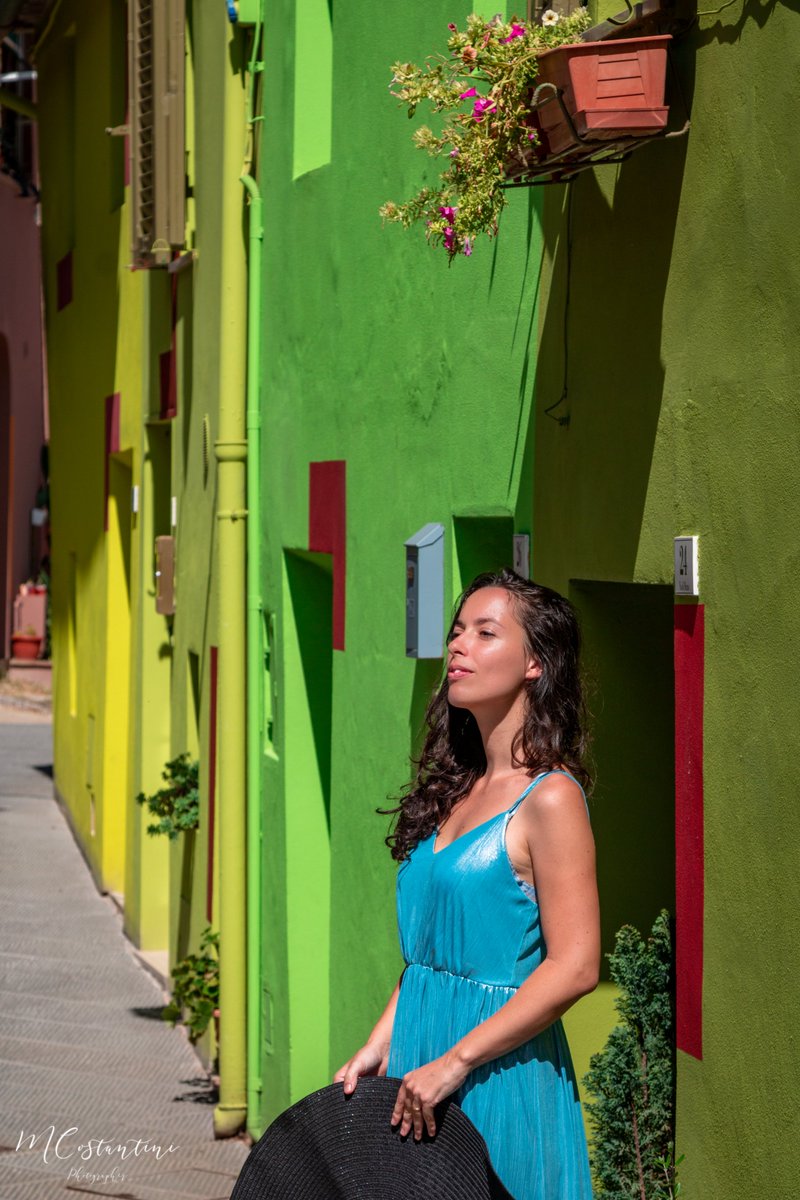 Max984's tweet photo. Sunbathing is always relwing. When you can sunbathe in a magical hamlet like Ghizzano, is even better!

#ghizzano #tuscany #italianhamlet #summertime #sunbath #traveldestination #portraitphotography #travelphotographer #portraiture #vividcolors https://t.co/OTbiCdcFWV