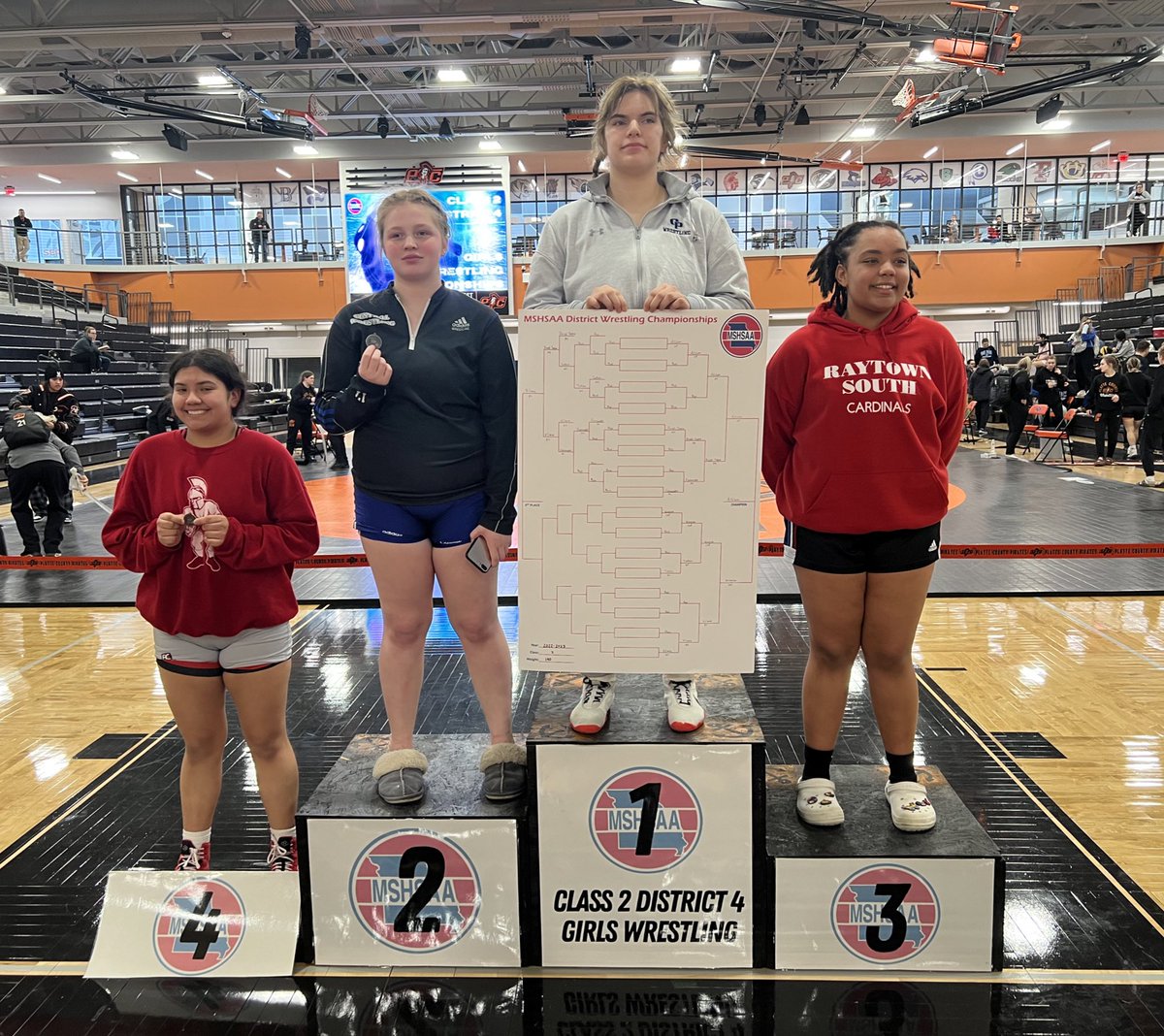 🤼‍♀️ <a href="/MSHSAAOrg/">MSHSAA</a> Girls Class 2️⃣ District 4️⃣ Wrestling State Qualifiers 

190#

🥇 - Chloe Allison, <a href="/OakParkWrestle/">Oak Park Northmen Wrestling</a> 
🥈 - Hailie Wagner, <a href="/CHS_Indians/">St. Joe Central HS</a>
🥉 - Abibatou Vilane, <a href="/RSHS_Cardinals/">Raytown South Activities</a> 
🏅 - Bryanna Priest-Tapia, <a href="/ParkHillWrestle/">Park Hill Wrestling</a>