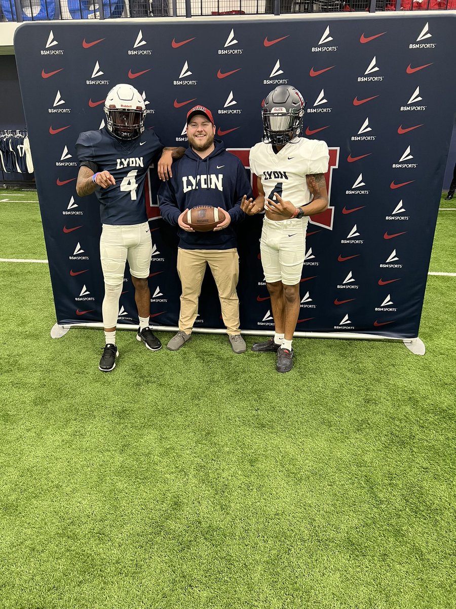 After a great visit and talk with <a href="/CoachRFreeland/">Coach Free</a> <a href="/_Lyon_Football/">Lyon Scots Football</a> I have received my first official offer! All glory to god! Blessed to be in this position!