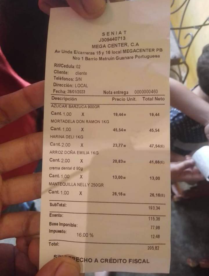 Mientras ellos como cúpula del PSUV no pasan ninguna necesidad, esto es lo que puede comprar en alimentos para una quincena un docente del MPPE. Nicolás Maduro, Diosdado Cabello y Yelitze Santaella <a href="/_LaAvanzadora/">Yelitze Santaella</a> odian al gremio educativo y la educación.