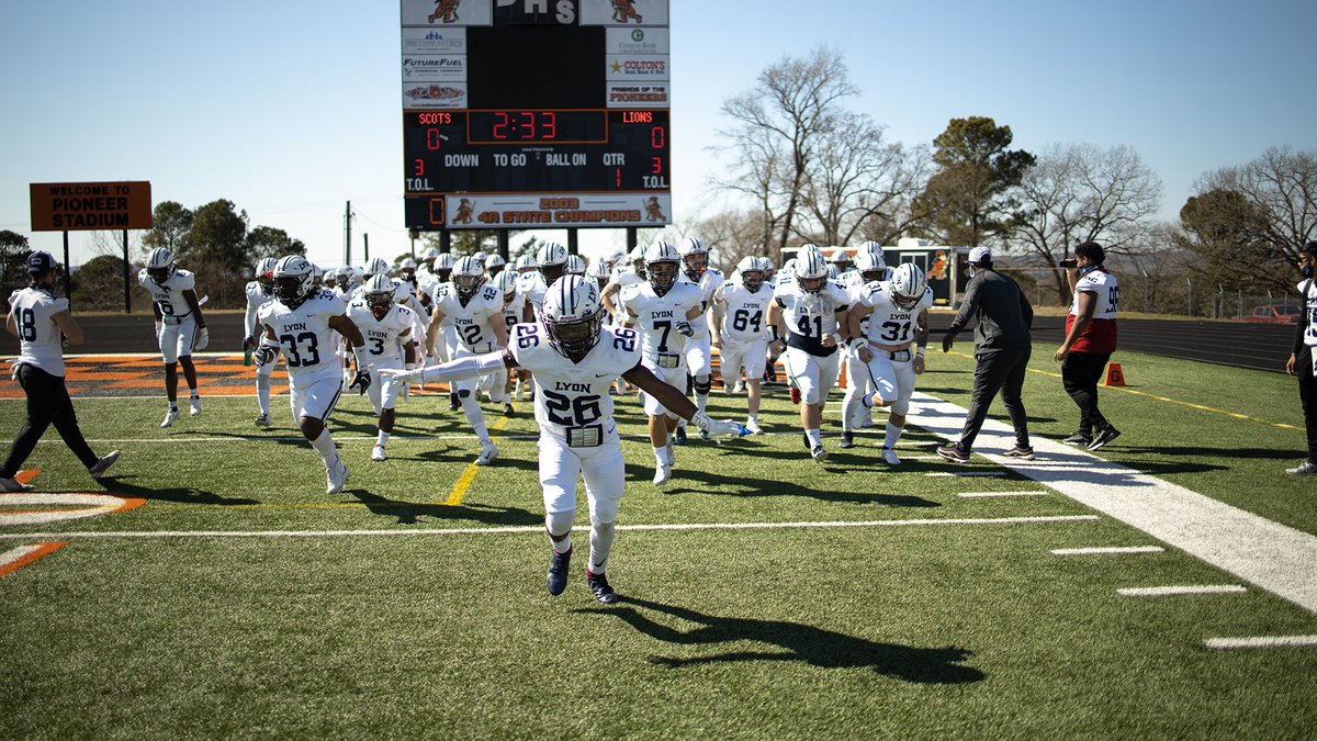 connorsimms1371's tweet image. #AGTG after a great talk with @CoachRFreeland i am blessed too receive an offer from lyon college🙏🏾@coachJ_80Mil @bjackson32 @Jordan_Black10 @_groneal