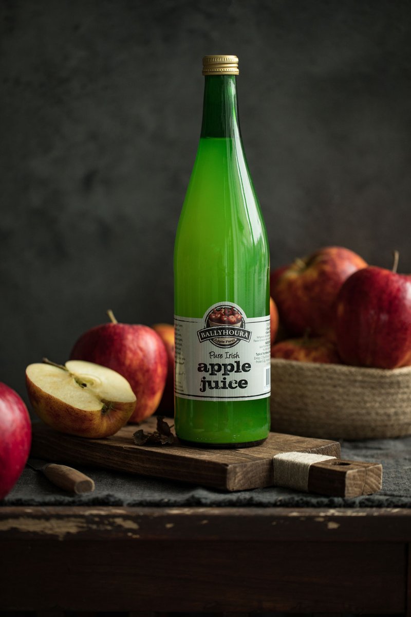 ballyhouraapple's tweet photo. Our award-winning apple juice is ideal for making smoothies and cocktails with a selection of fresh seasonal fruit. ❤️💚
#IrishApples #BallyhouraBrand #supportlocalproducers #applejuice #appleandbeetrootjuice #appleandblackcurrantjuice #applesnips https://t.co/Robn8eBM0w