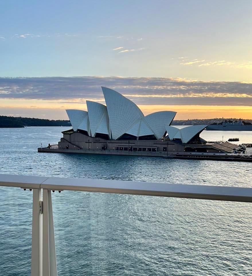 Flying With Confidence tweet media