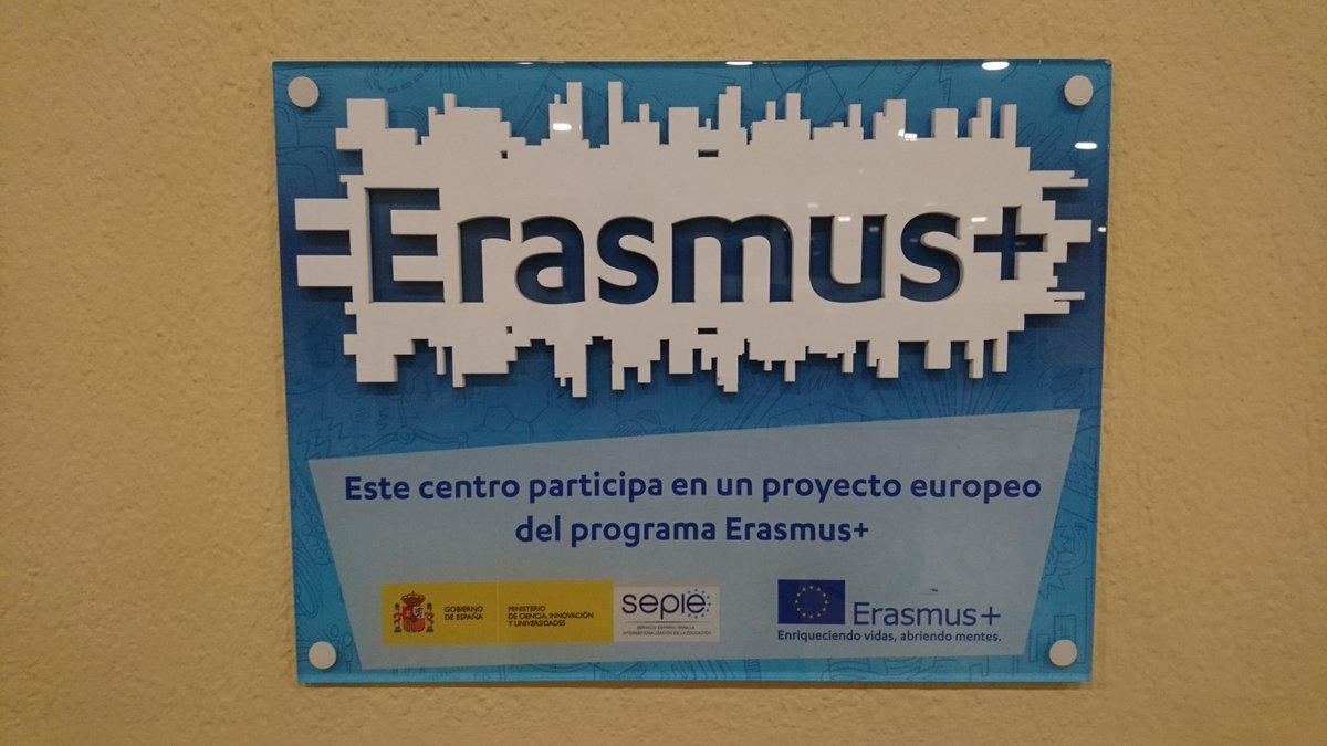 StevenFawkes's tweet image. Meetings ng new Erasnus+ friends from France, UK and Spain. #ALL4Language @Erasmus+ in Malaga.