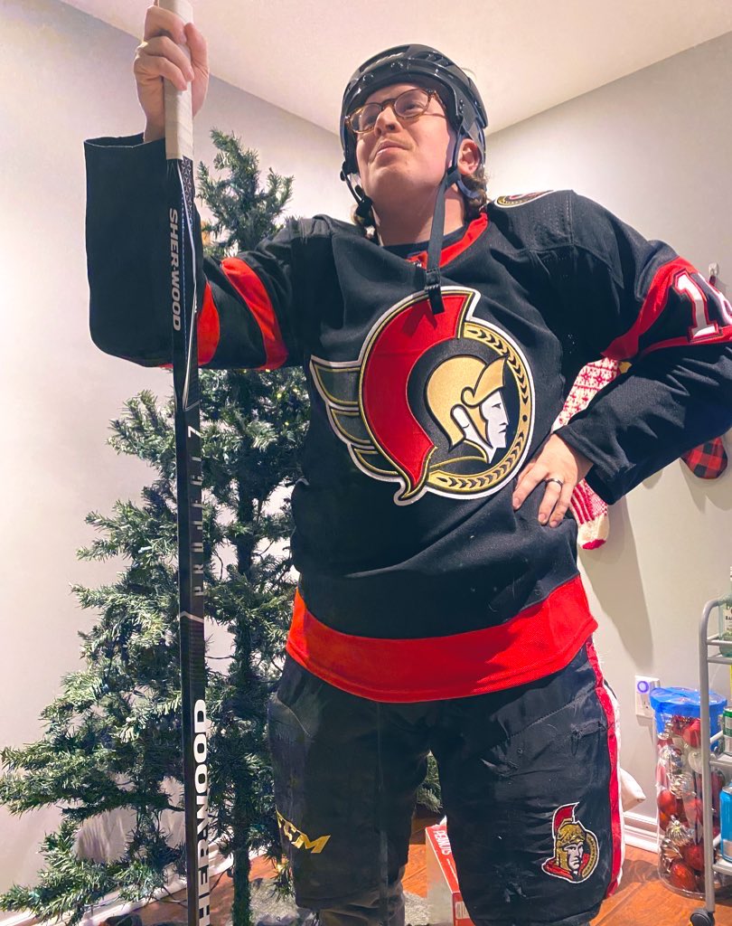 plal's tweet photo. Same man, same. Hey DJ and Pierre, put me in. Can’t be worse than what we have right now. Have your people call my people #GoSensGo #PutMeInCoachImReadyToPlay https://t.co/kbUG01Pdyw