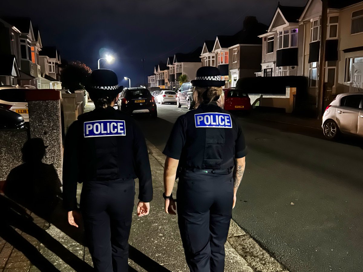 DC_Police's tweet photo. There was no one at the commercial burglary and no signs of entry so our #DCPoliceLIVE officers are now carrying out high visibility patrols in hotspot areas for vehicle crime. https://t.co/i0PKIW864l