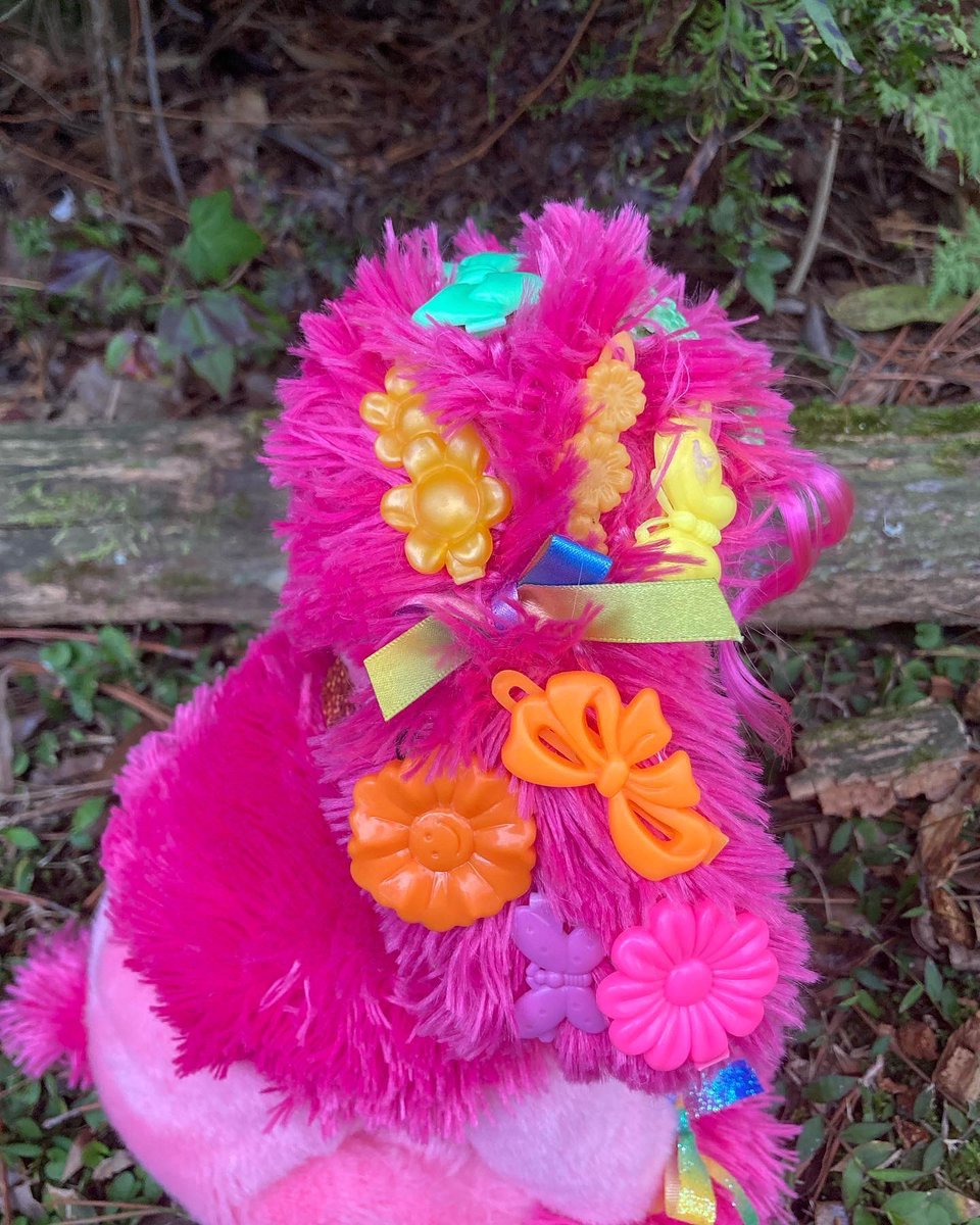 dreameeblue's tweet image. Sorbet! Who wouldn’t want a neon rainbow poodle? DM me for prices for this girl and the rest of my plushies 💕

#clayfaceplush #ooak #plush #stuffedanimal #rainbow #kawaii #artistsontwitter #poodle #cute #upcycledart #upcycledplush #clayfaceplushie #thrifted #pink #lisafrank
