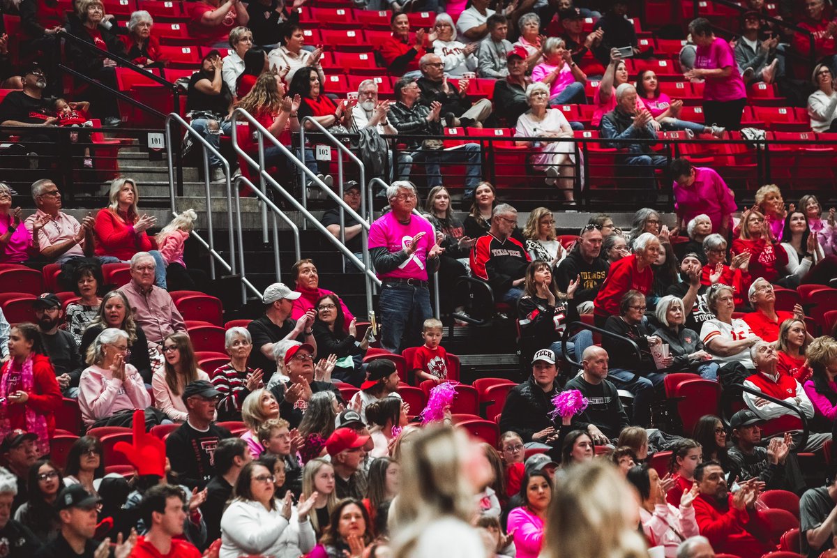 LadyRaiderWBB's tweet photo. Proud to play in support of those that fight during the toughest of battles. ๐
#WreckCancer https://t.co/EHIJ7HmKUU