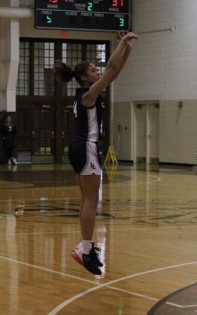 Lalumiere Academy beats Lake Forest Academy beats 70 - 42. Miya Simmons drops 7 threes for 21 points. Way to shoot the ball, and keep grinding!!