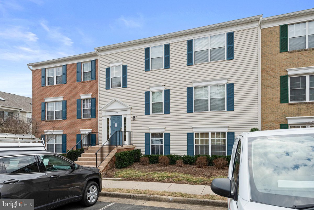 New Listing! $325,000.00, 3BR, 2BA, 104 FORT EVANS RD SE #E, Leesburg, VA 20175, Full Details 151018590.homesconnect.com/Listing/327801…