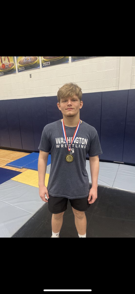 chase_crutch's tweet photo. All EPAC wrestling, 5-0 on the day! https://t.co/wvUKEA2Cb0
