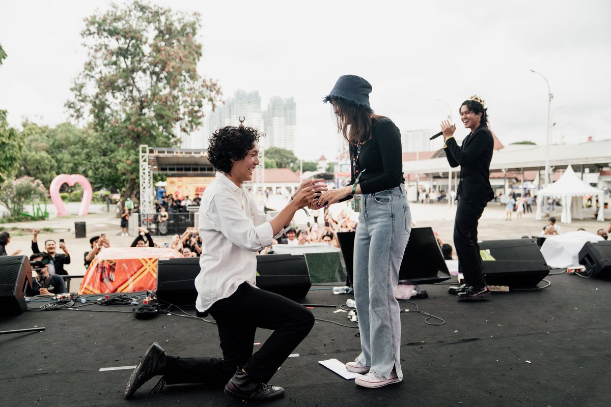 Day 2 Pasar Musik, Kerja nyambi kerja (1/3)

Ringgo5