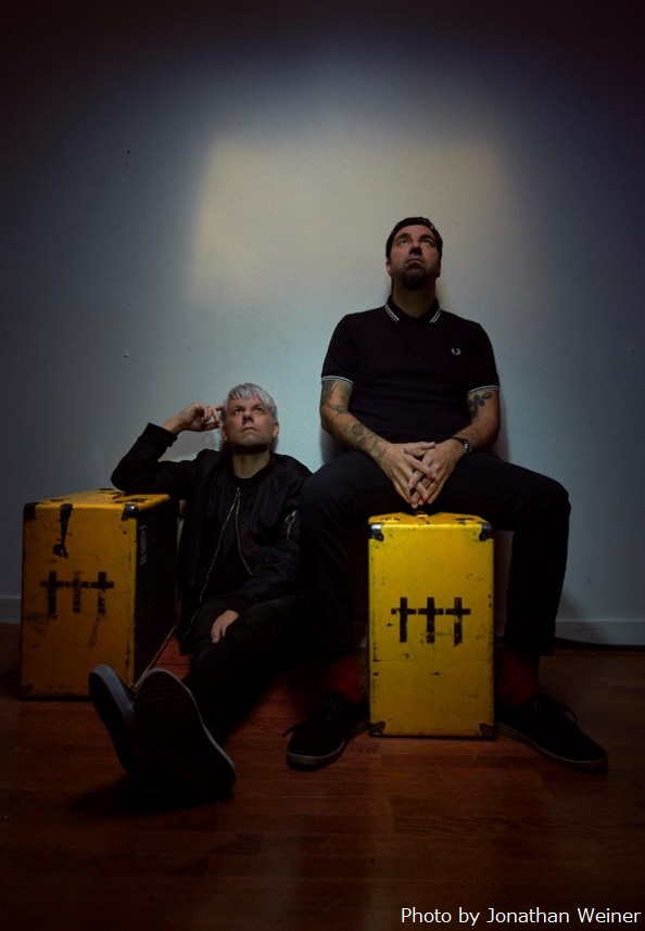 gekirock's tweet image. タワレコと激ロックの強力タッグ！TOWER RECORDS ONLINE内"激ロック"スペシャル・コーナー更新！1月レコメンド・アイテムのMÅNESKIN、†††、NOFXら9作品紹介！ gekirock.com/news/2023/01/t…

#Måneskin #Crosses #NOFX