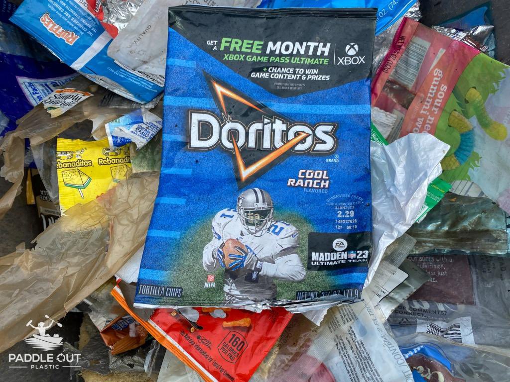 PadleOutPlastic's tweet image. Hey #Dorito You’re very popular Even we can’t pass you by 
It’s not what you think tho We think your packaging is some of the worst kind of trashy All those layers make it not recyclable
Here’s a #doritochallenge — Spend some #SuperBowl ad $$ on #sustainable #packaging 💙🌎