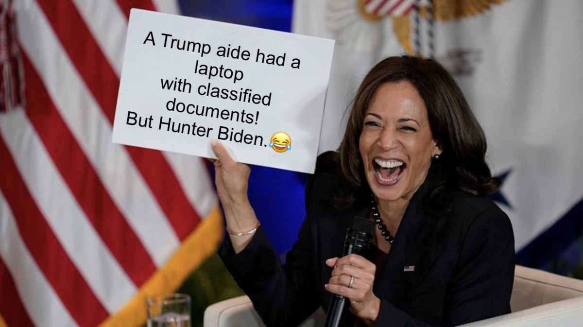 Laurieluvsmolly's tweet image. 🔥The laptop retrieved from Mar-a-Lago was an aide’s from Trump’s Save America PAC. He wasn’t even previously employed in the White House. Soooo…random people associated w/Trump are in possession of US Classified documents?! Can you say “Espionage Act”? #TrumpLaptopFromHell
