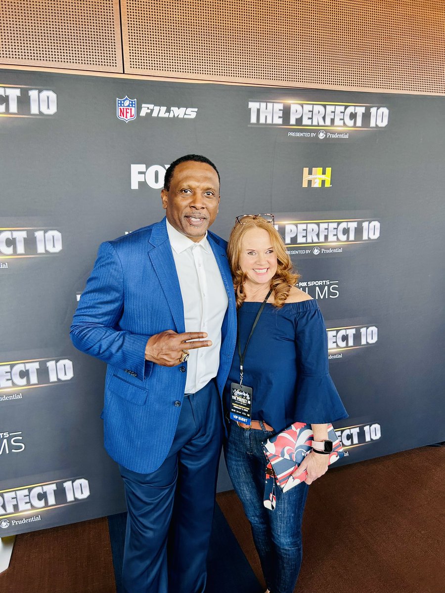 Honored to represent @hornungaward today at the screening of @h2hlegends The Perfect 10. #h2h #legends