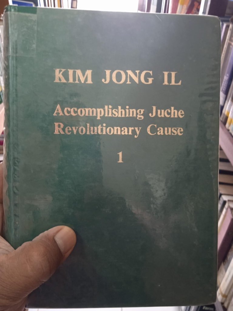 Banyak orang pandai berteori dan berorasi berapi api tapi nol prakteknya, ada yg ga banyak ngomong tapi tiba ... aahh sudahlah 🤣 <a href="/pandji/">Pandji Pragiwaksono</a>