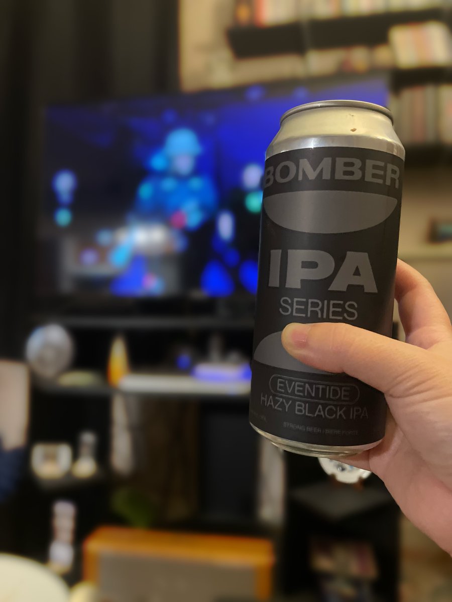 hhwoli's tweet photo. #ufc284 in my home country! Cheers to all the athletes but #australia let’s gooo! #aussieaussieaussie #oioioi #happyhourwitholi #aussiesoverseas #beergirl #beermama #beersoftheworld #beerreview #bomberbrewing #hazyblackipa #cheersmate #straya #getthejobdone https://t.co/fQAjxeuKEx