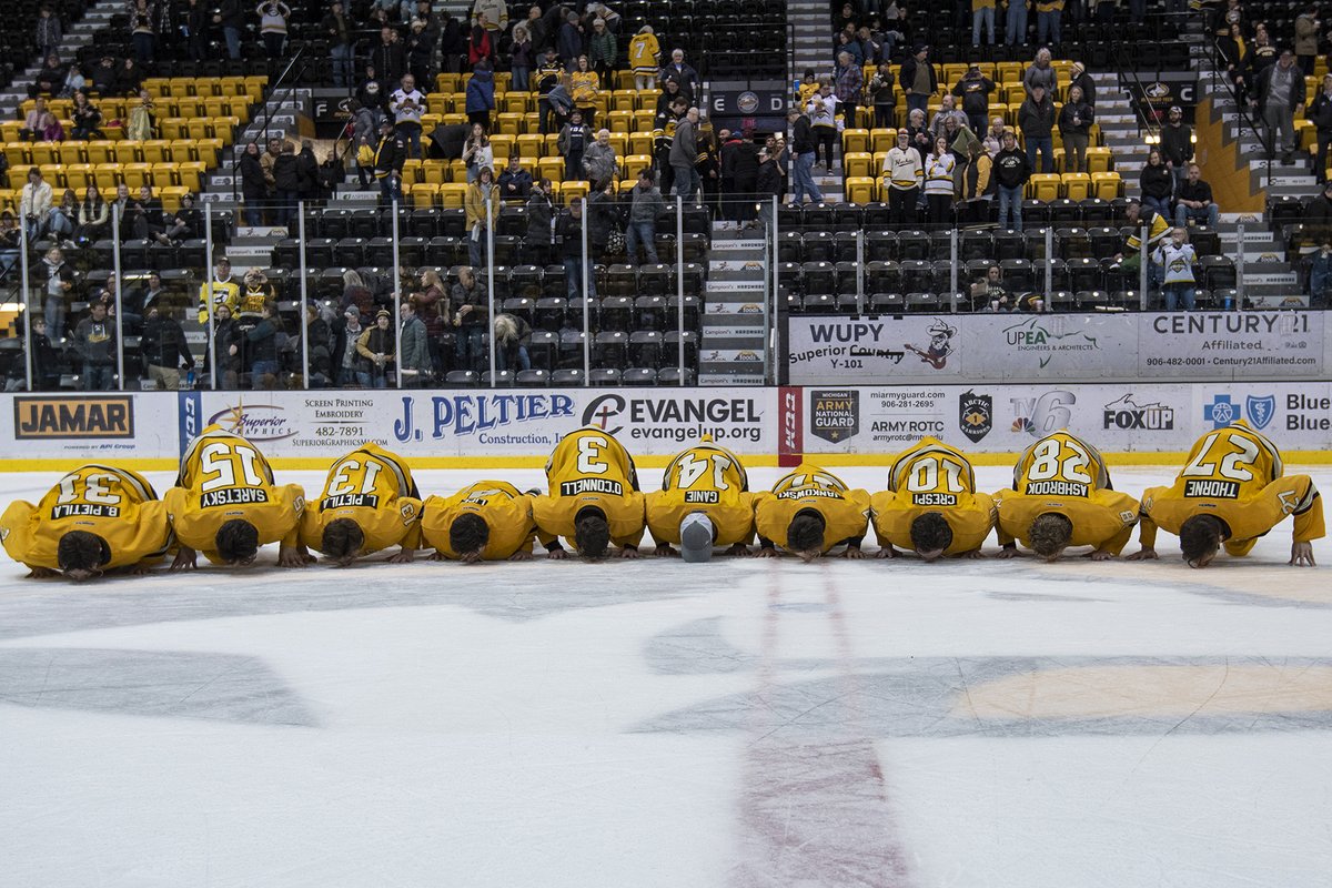 Michigan Tech Hockey tweet media