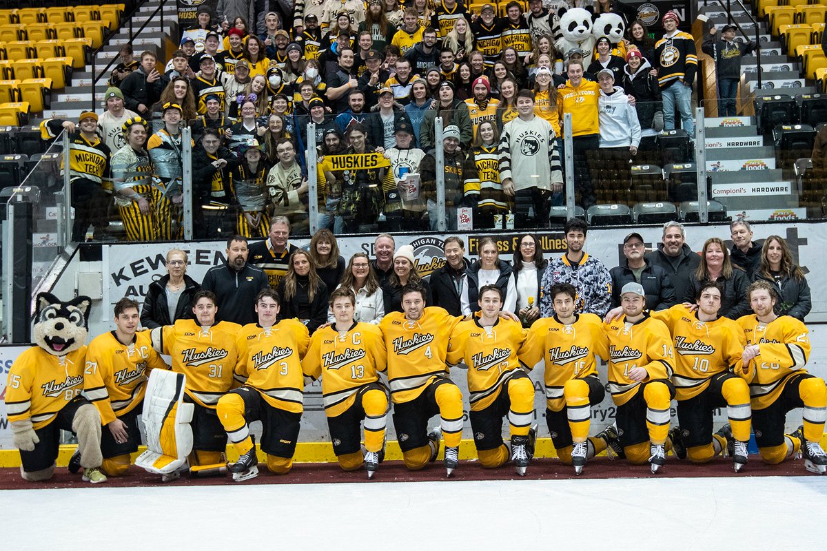 Michigan Tech Hockey tweet media